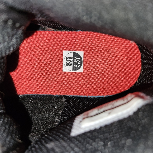 Jordan Legacy 312 GS, 5.5 Youth, Black/Fire Red/Gray/White - Picture 6 of 6